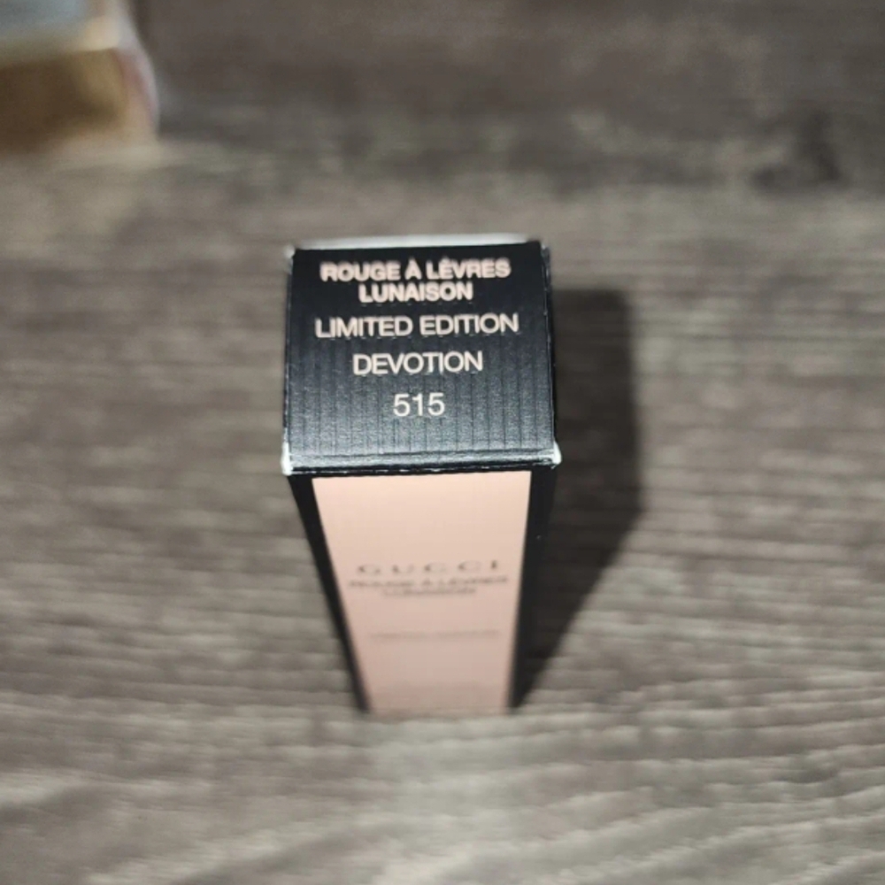 Gucci Rouge à Lèvres Lunaison (Limited Edition) DEVOTION 515 (3.5g/ 0.12 Oz.) - Picture 3 of 3